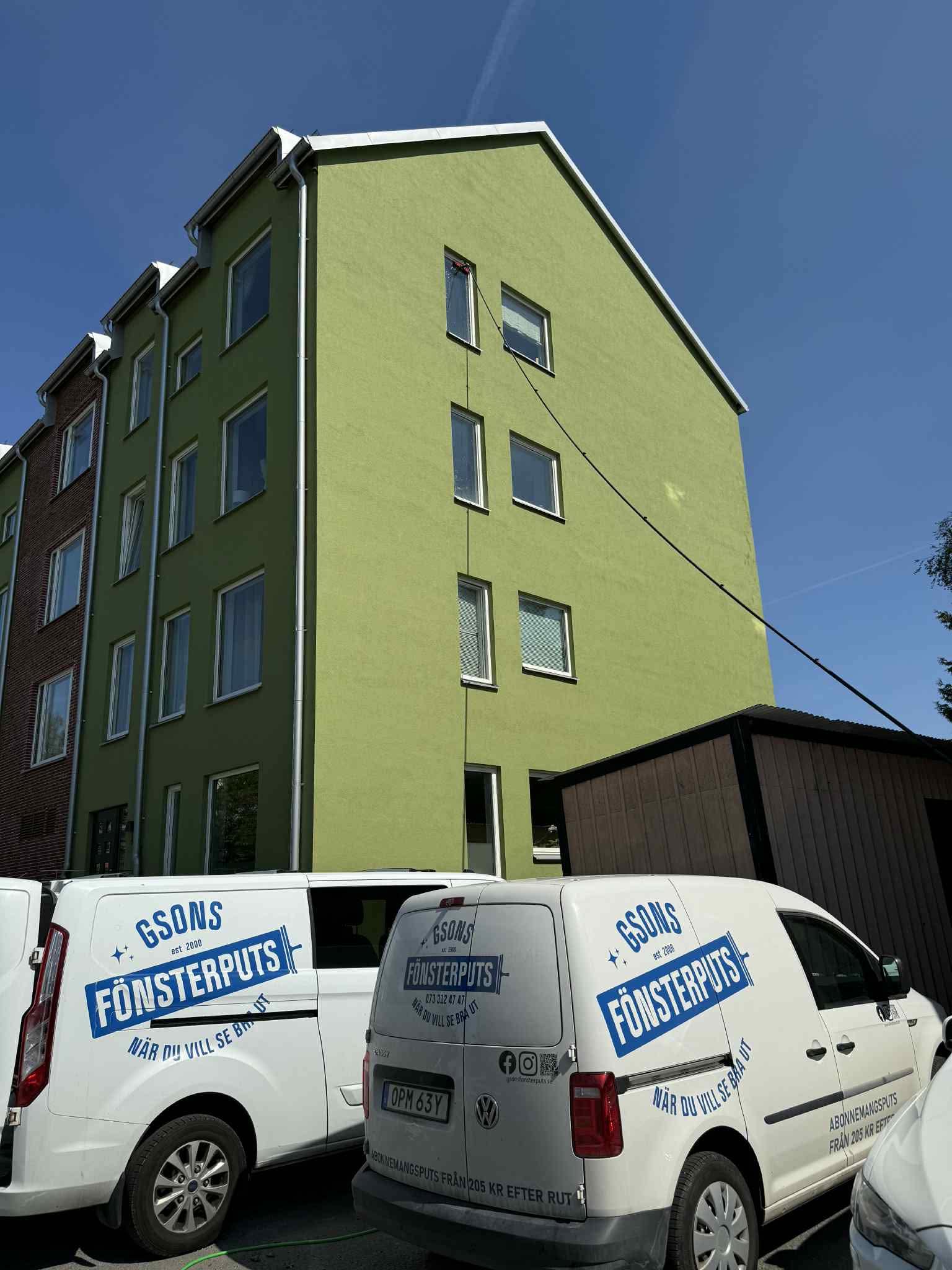 Fönsterputs vid bostadsfastighet